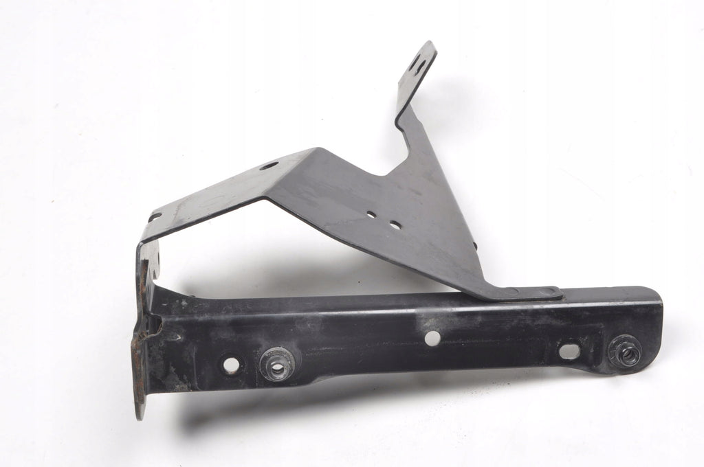 VOLVO XC90 II MOUNTING BRACKET FOR ADDITIONAL BATTERY FLUID COOLER 31437382