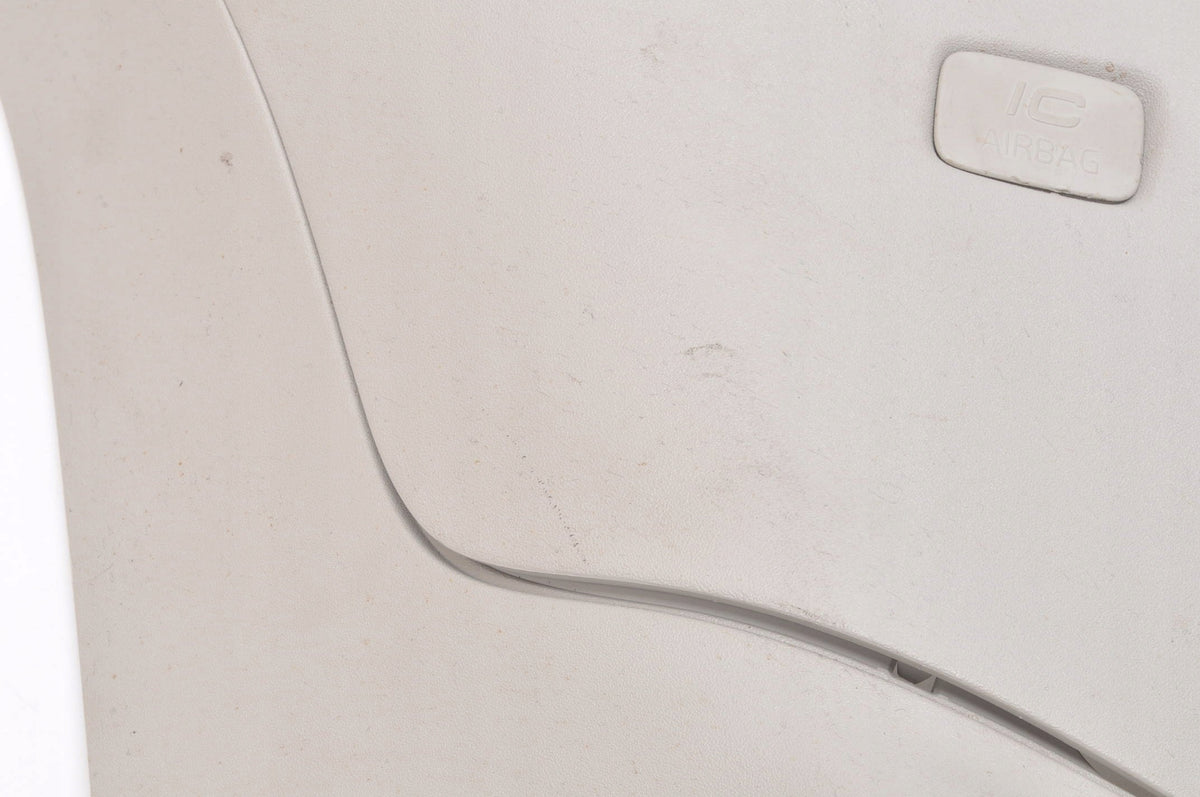 VOLVO XC90 II POST COVER RIGHT PLASTIC RIGHT 31479367