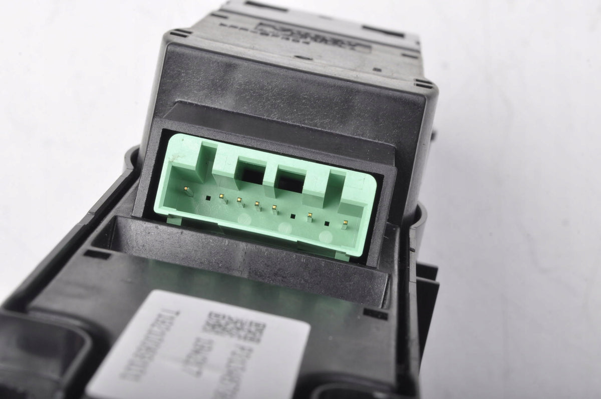 VOLVO XC90 II RADIO PANEL P31346790 2019R