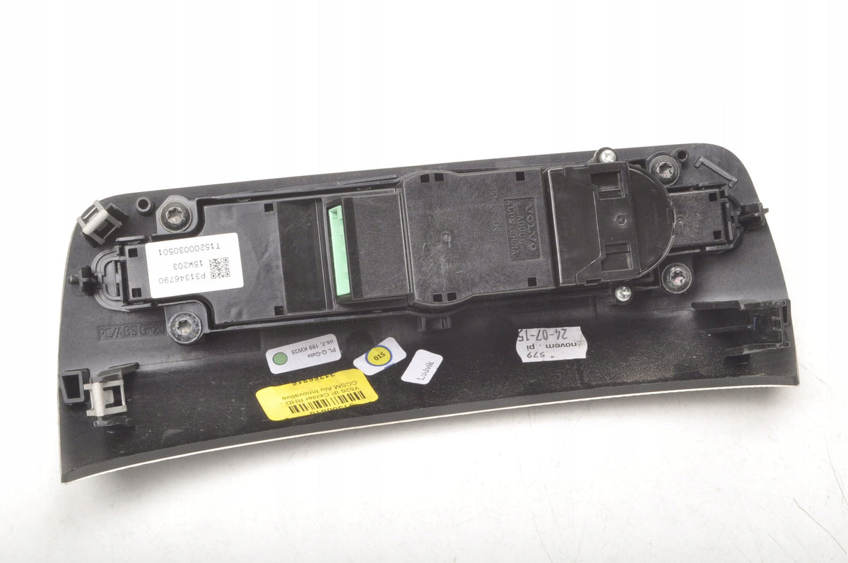 VOLVO XC90 II RADIO PANEL P31346790