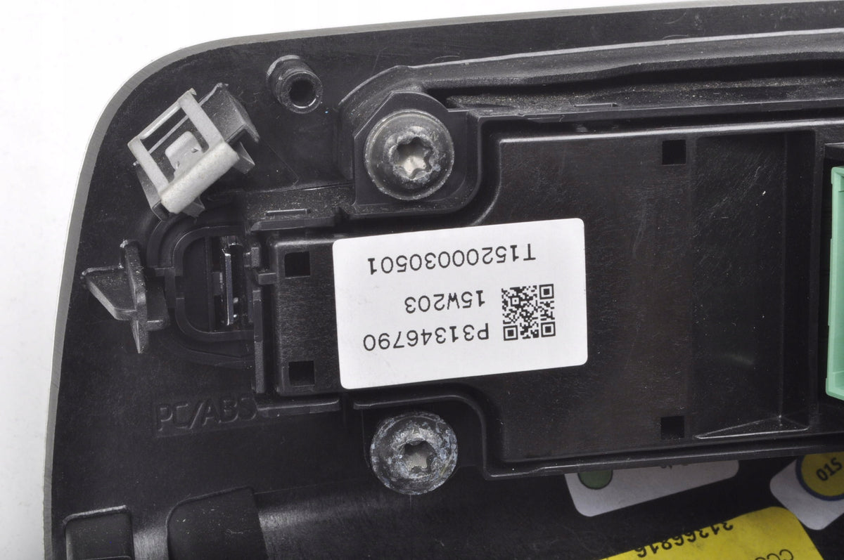 VOLVO XC90 II RADIO PANEL P31346790