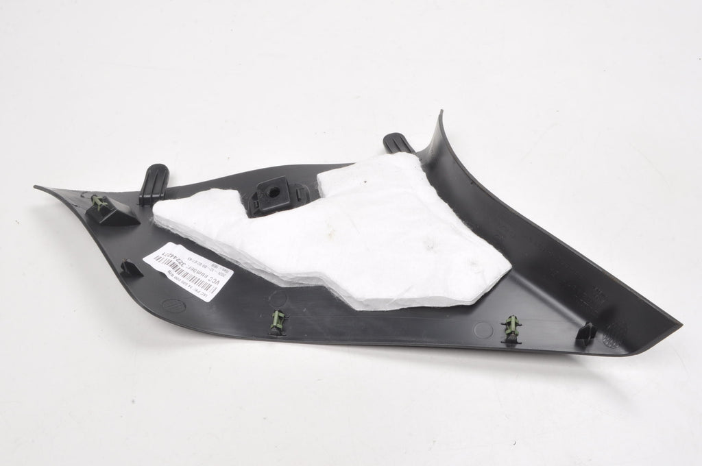 VOLVO XC90 II Rear left post plating 39829977 32244271