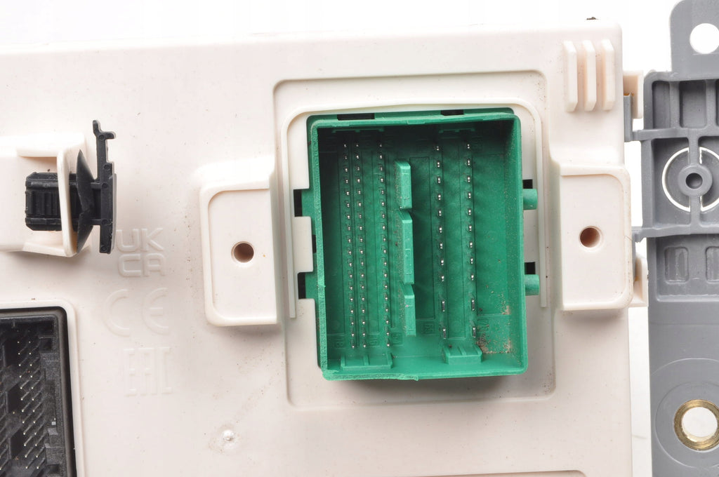 VOLVO XC90 II S60 V60 II XC40 COMFORT MODULE RELAY 31684742