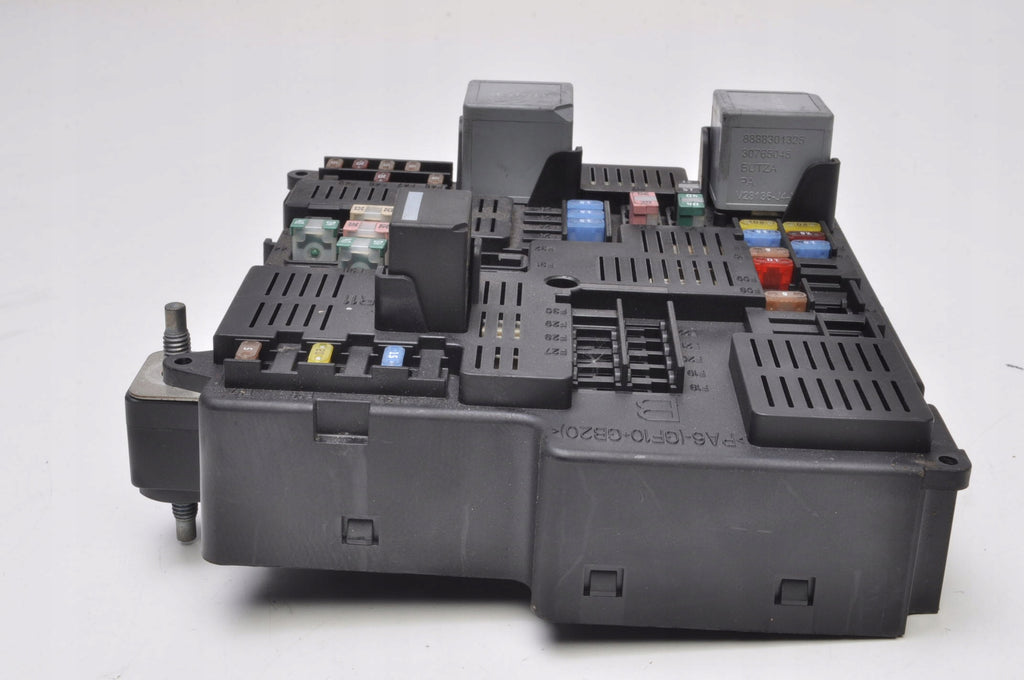 VOLVO XC90 II S90 XC60 II FUSE BOX 31473770