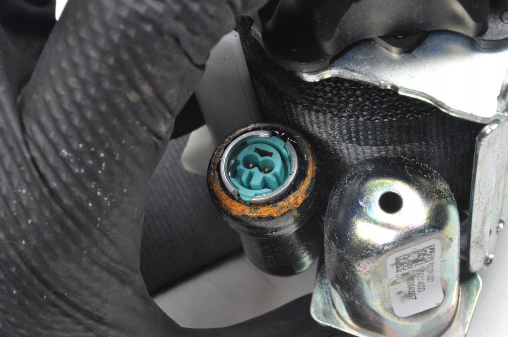 VOLVO XC90 II SEAT BELT LEFT REAR 2 ROW 32341227