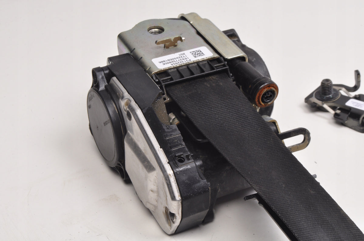 VOLVO XC90 II SEAT BELT RIGHT FRONT 31322654