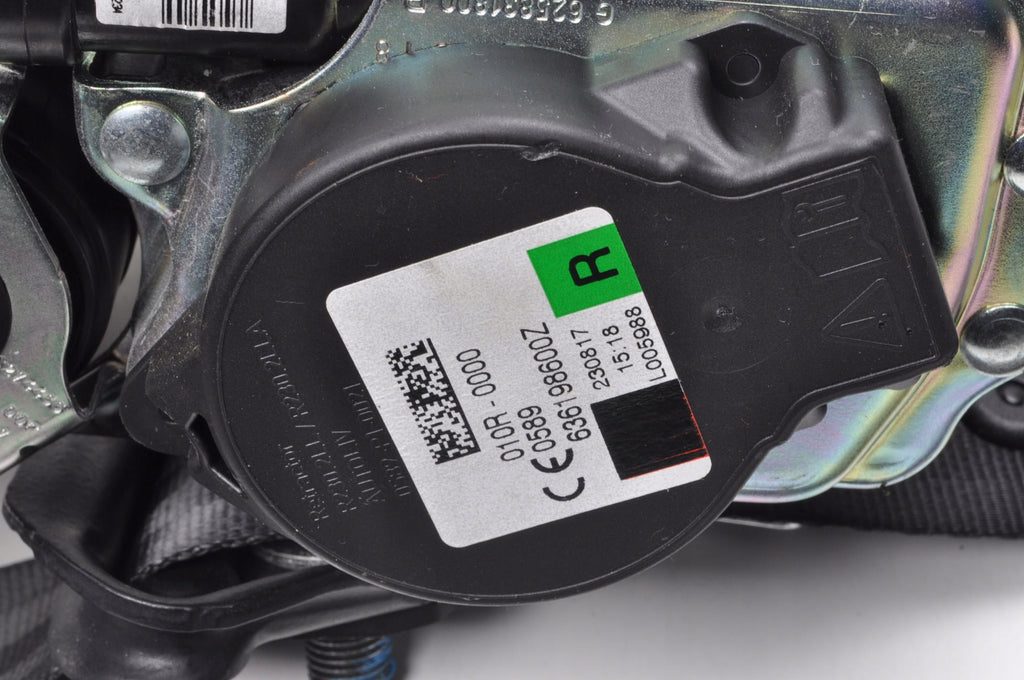 VOLVO XC90 II SEAT BELT RIGHT FRONT 31675238