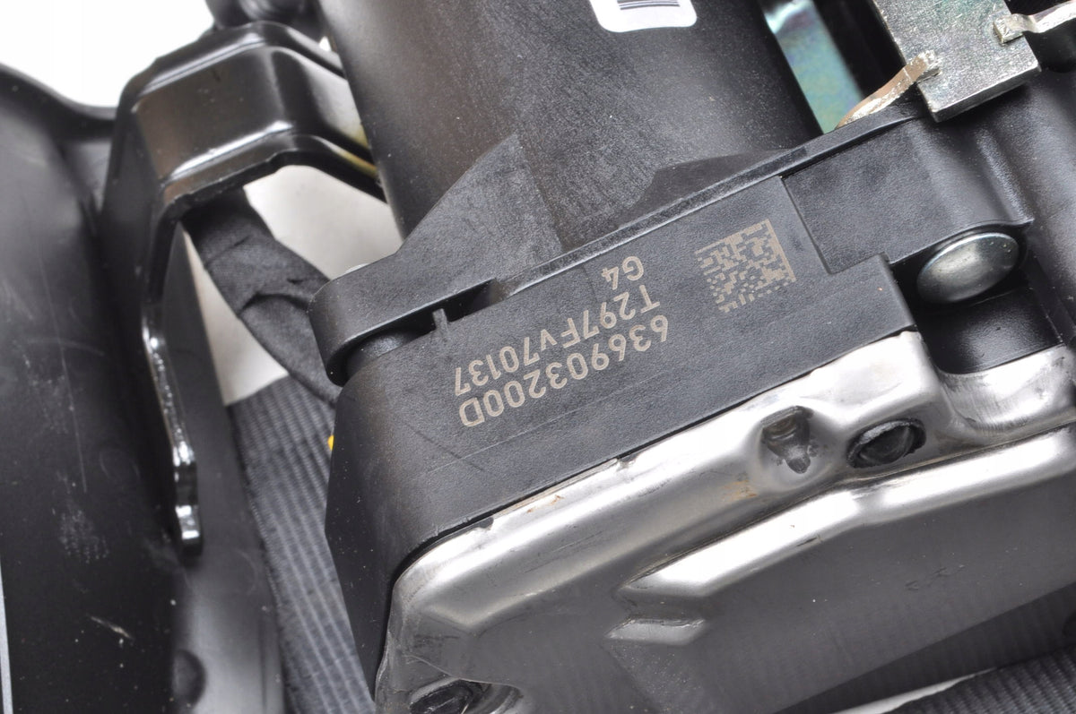 VOLVO XC90 II SEAT BELT RIGHT FRONT FIRED 32131153