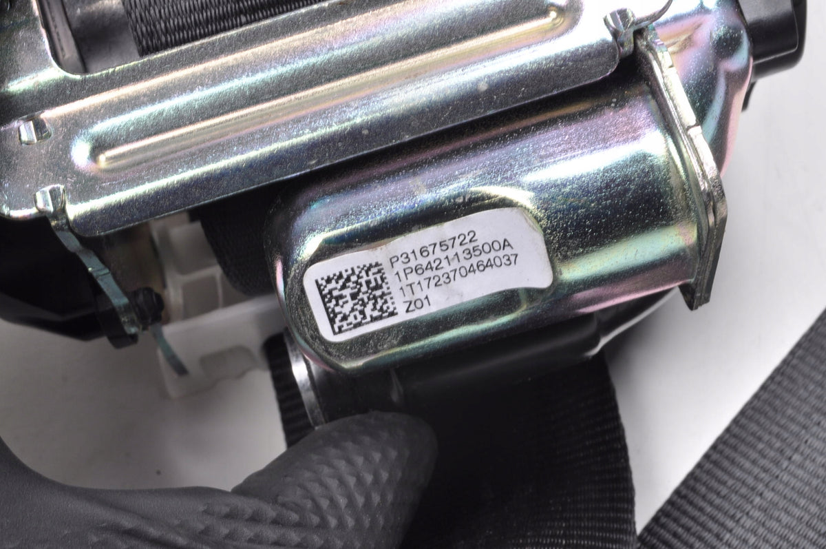 VOLVO XC90 II SEAT BELT RIGHT REAR 2 ROW 31675722