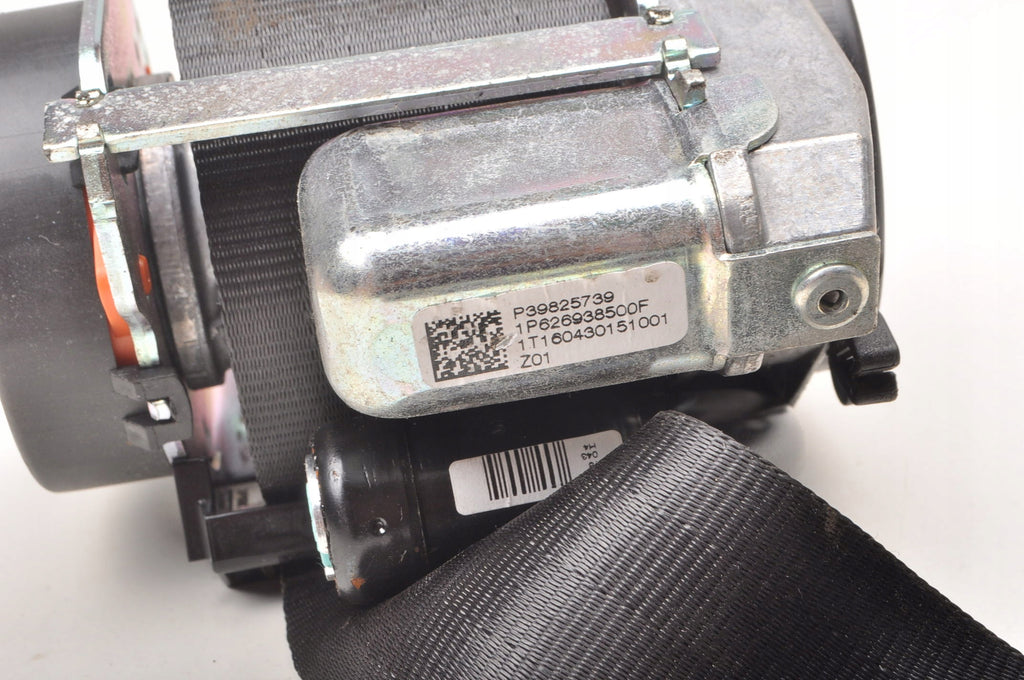 VOLVO XC90 II SEAT BELT RIGHT REAR 3 ROW 39825739