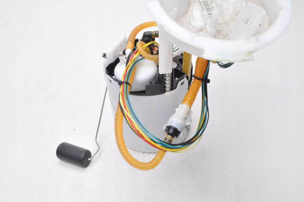 VOLVO XC90 II T8 FUEL PUMP 31669622