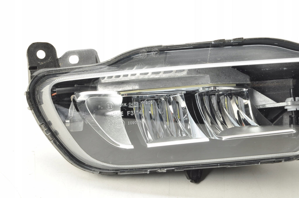 VOLVO XC90 II XC60 II HALOGEN RIGHT 2026 32337365