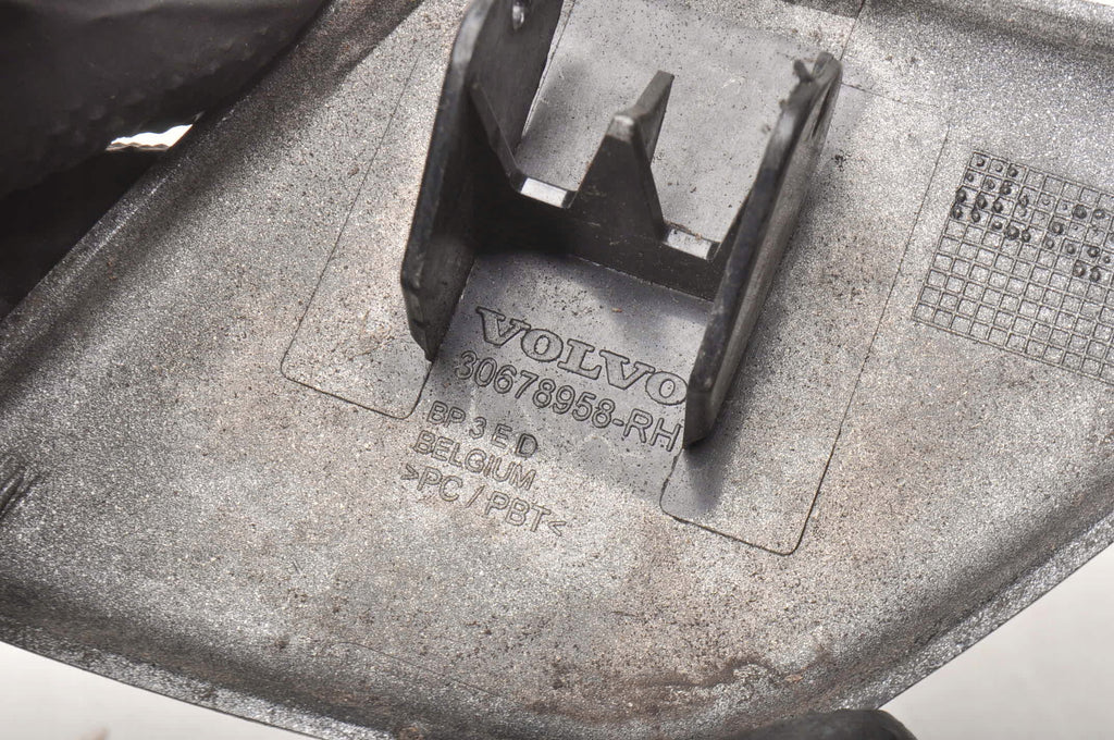 VOLVO XC90 LAMP WASHER CAP 30678958 LIFT LEFT