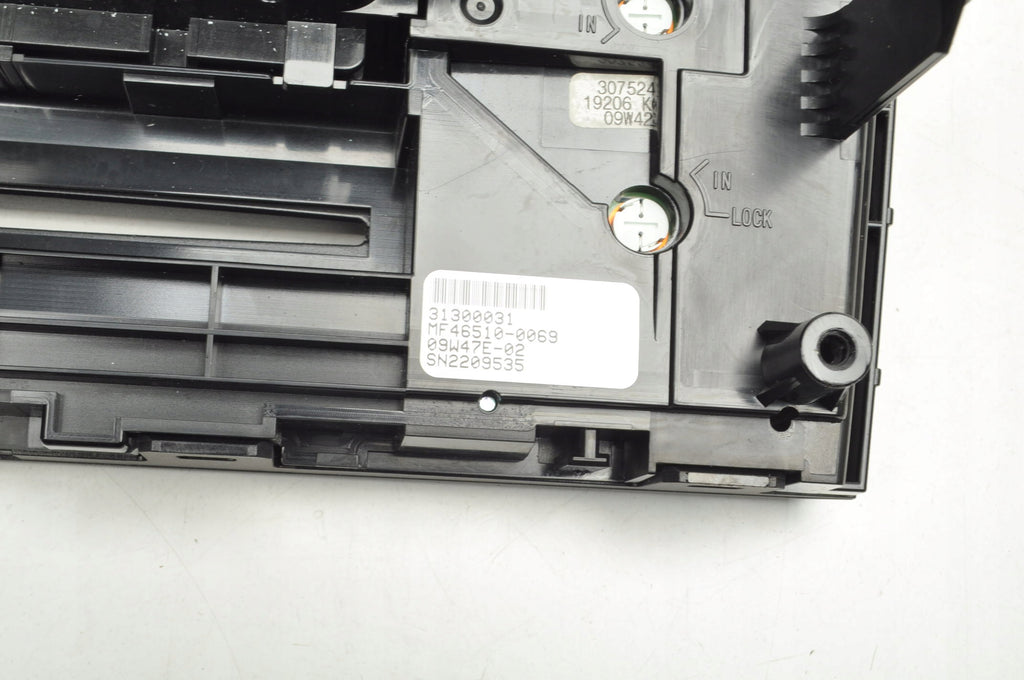 VOLVO XC90 RADIO PANEL LIFT 31300031 31300035