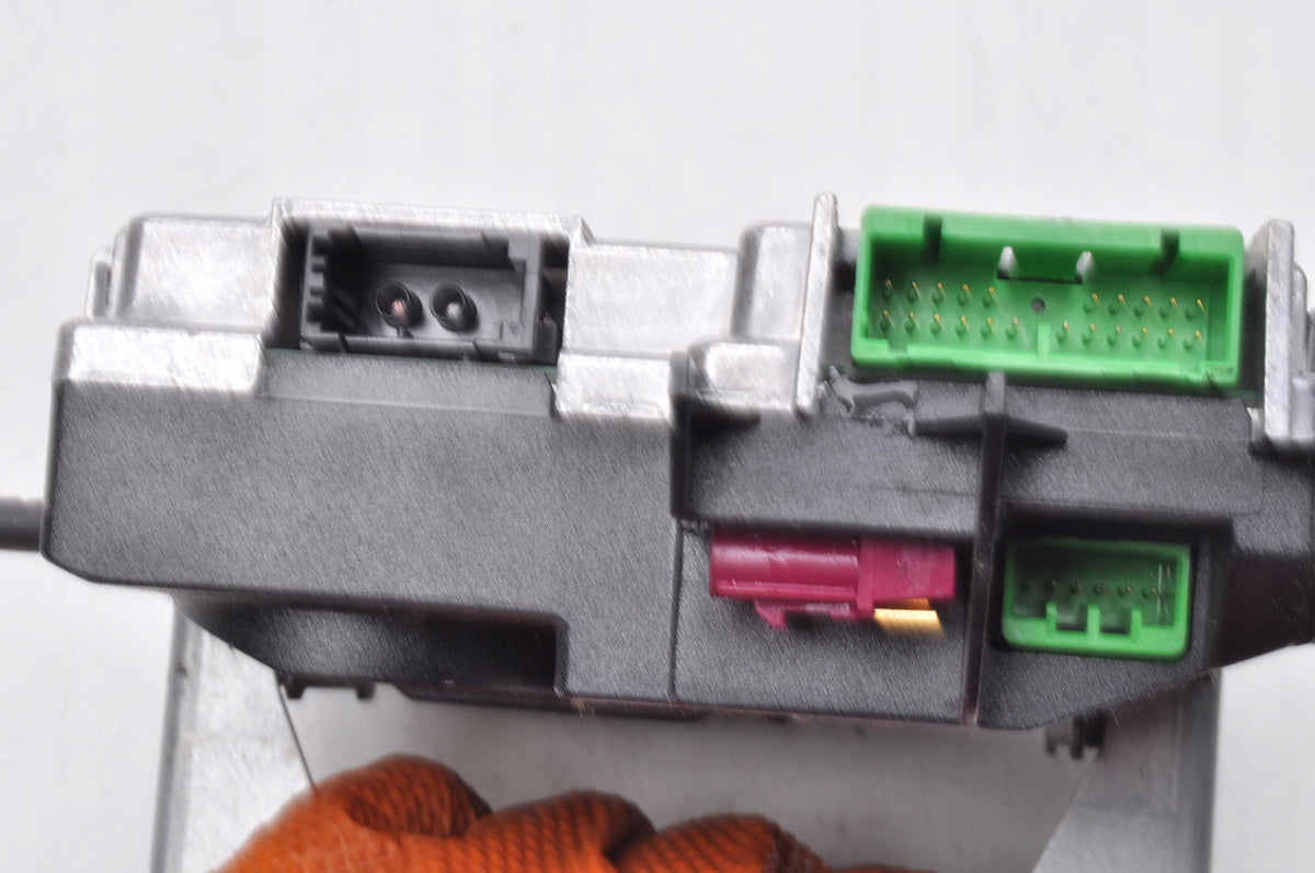 VOLVO XC90 RELAY MODULE 30775722