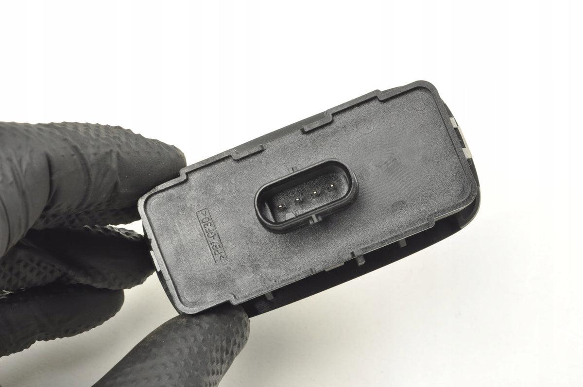 VOLVO XC90 V90 II FLAP OPENING BUTTON P0 31376889