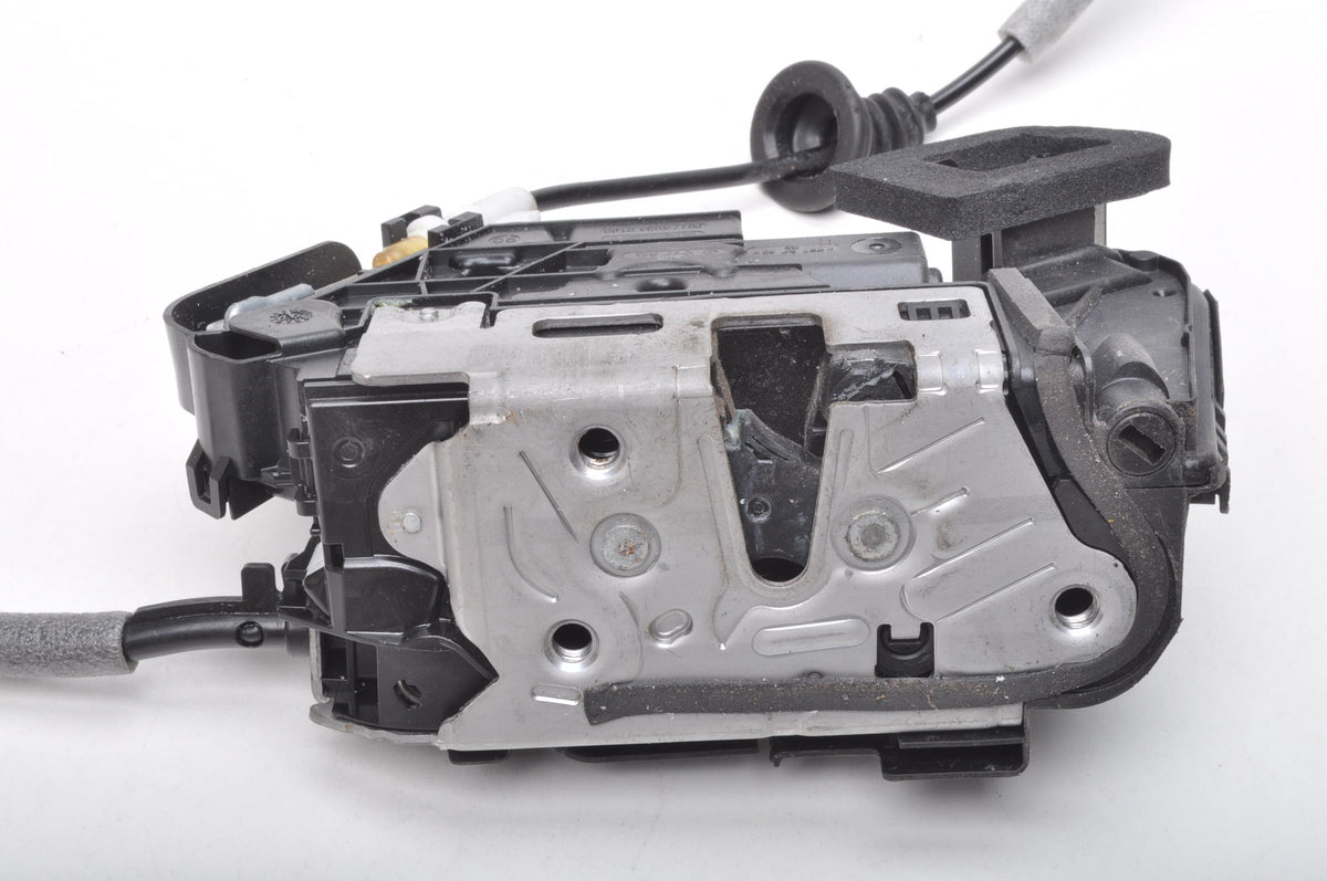 VW AREON SKODA KAMIQ DOOR LOCK RIGHT FRONT 5TB837016D