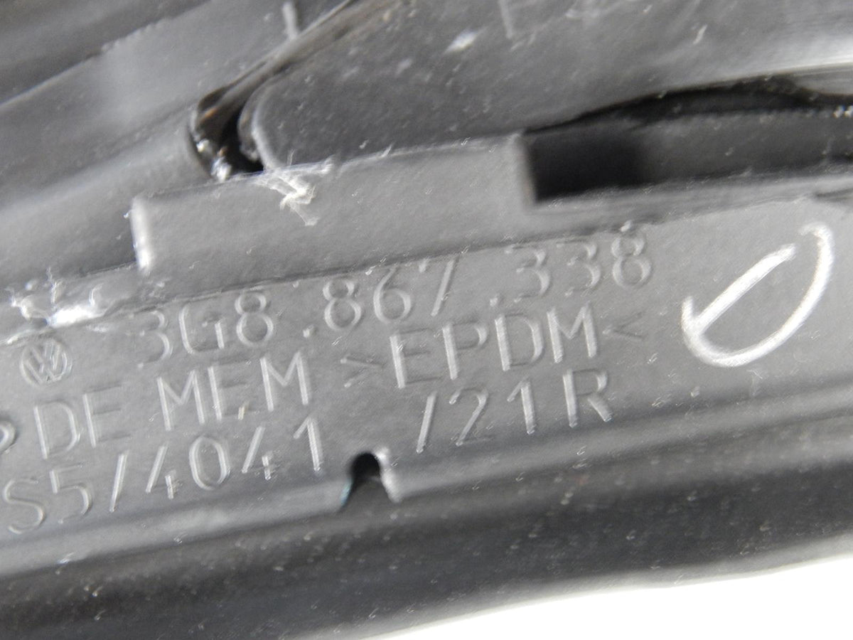VW ARTEON DOOR SEAL RIGHT FRONT 3G8867338