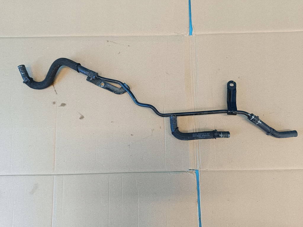 VW ARTEON HATCHBACK 2,0 TDI 147KW 2022 R PIPE WATER HOSE 3Q0121070AG