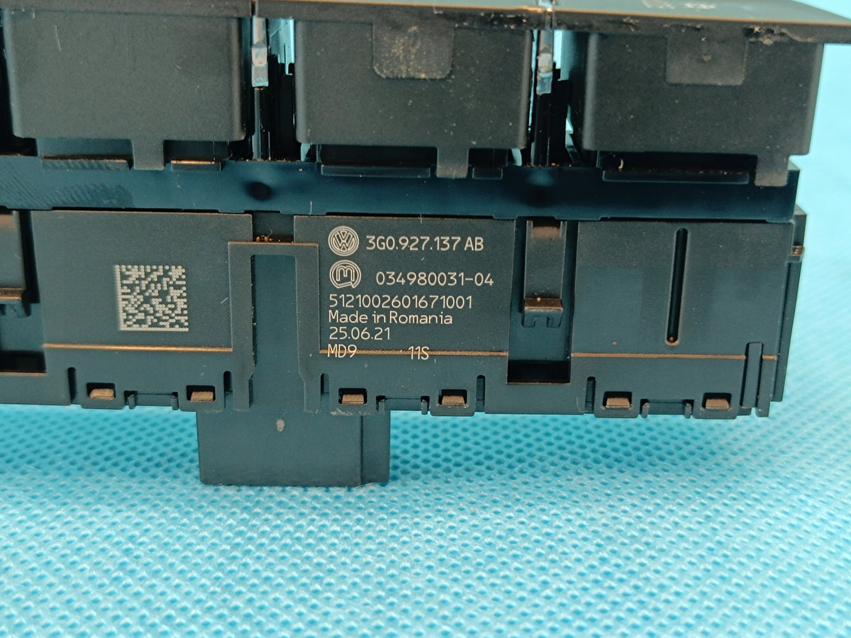 VW ARTEON HATCHBACK 2,0 TDI 147KW 2022 R SWITCH PANEL 3G0927137AB