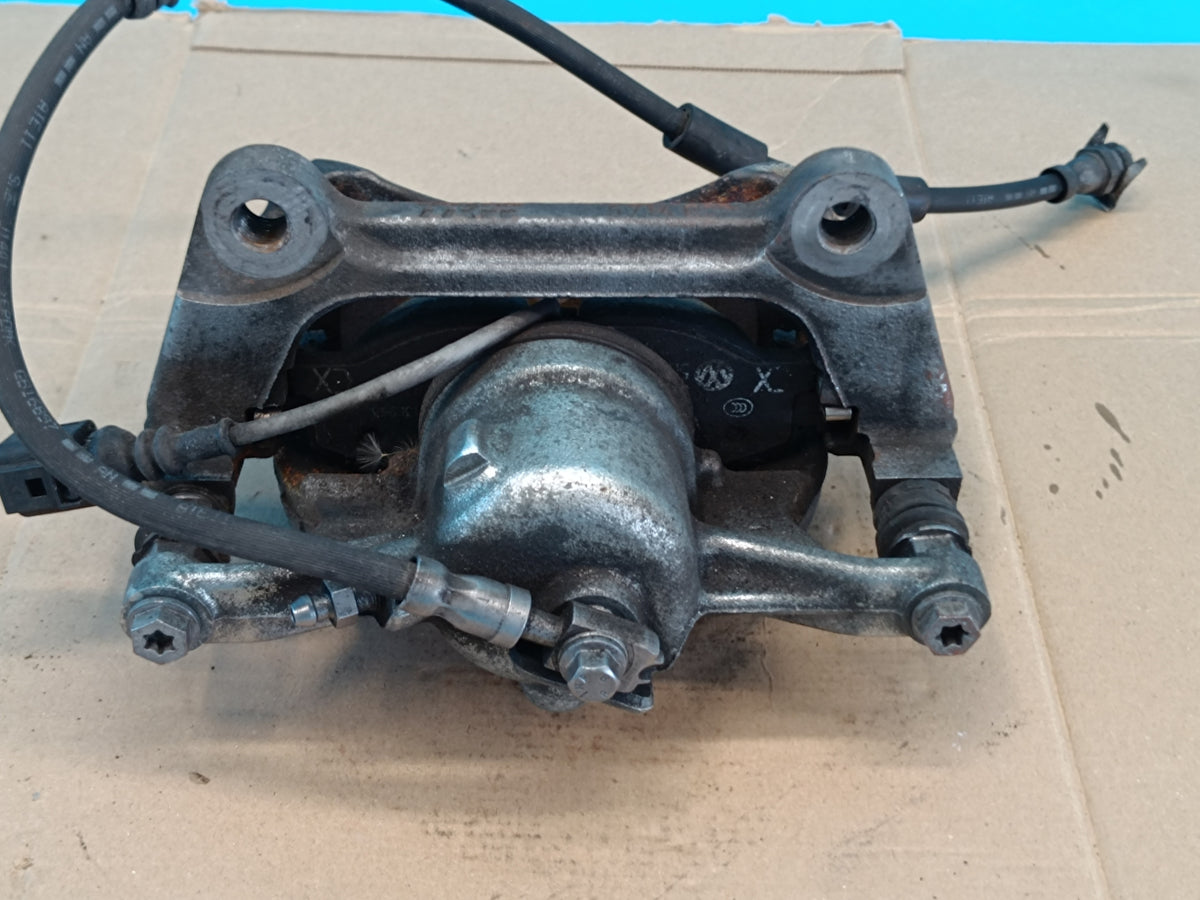 VW ARTEON HATCHBACK 2,0 TDI 2022 R BRAKE CALIPER RIGHT FRONT 8V0615124D