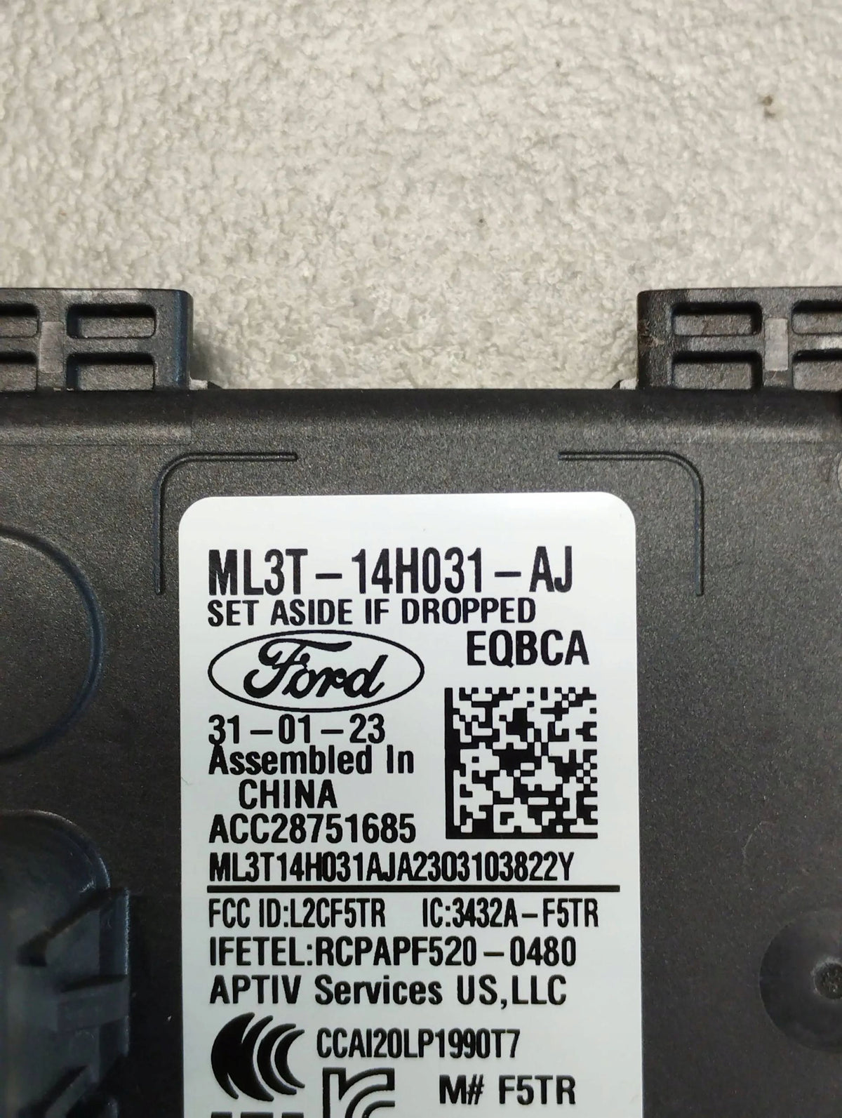VW Amarok II DEAD FIELD SENSOR ML3T14H031AJ