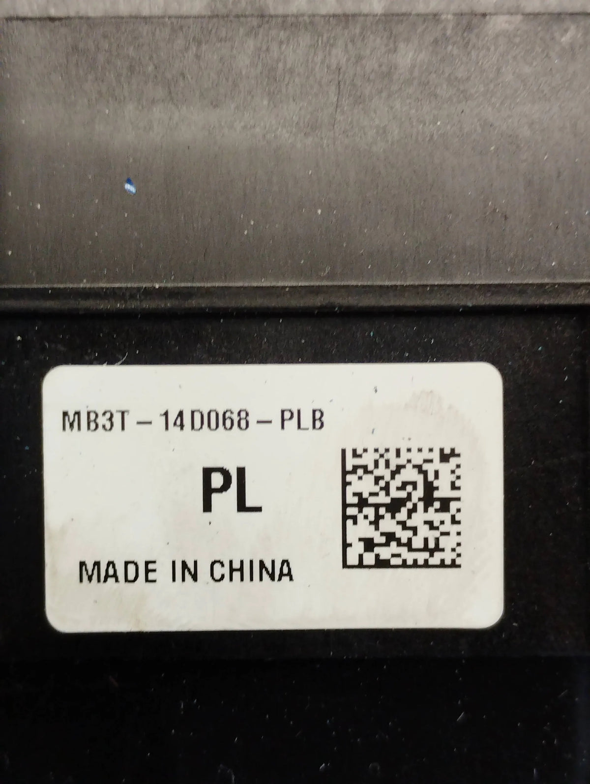 VW Amarok II FUSE BOX MB3T-14D068-PLB