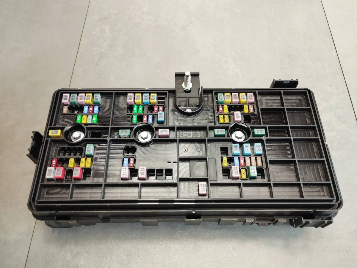VW Amarok II FUSE BOX MB3T-14D068-PLB