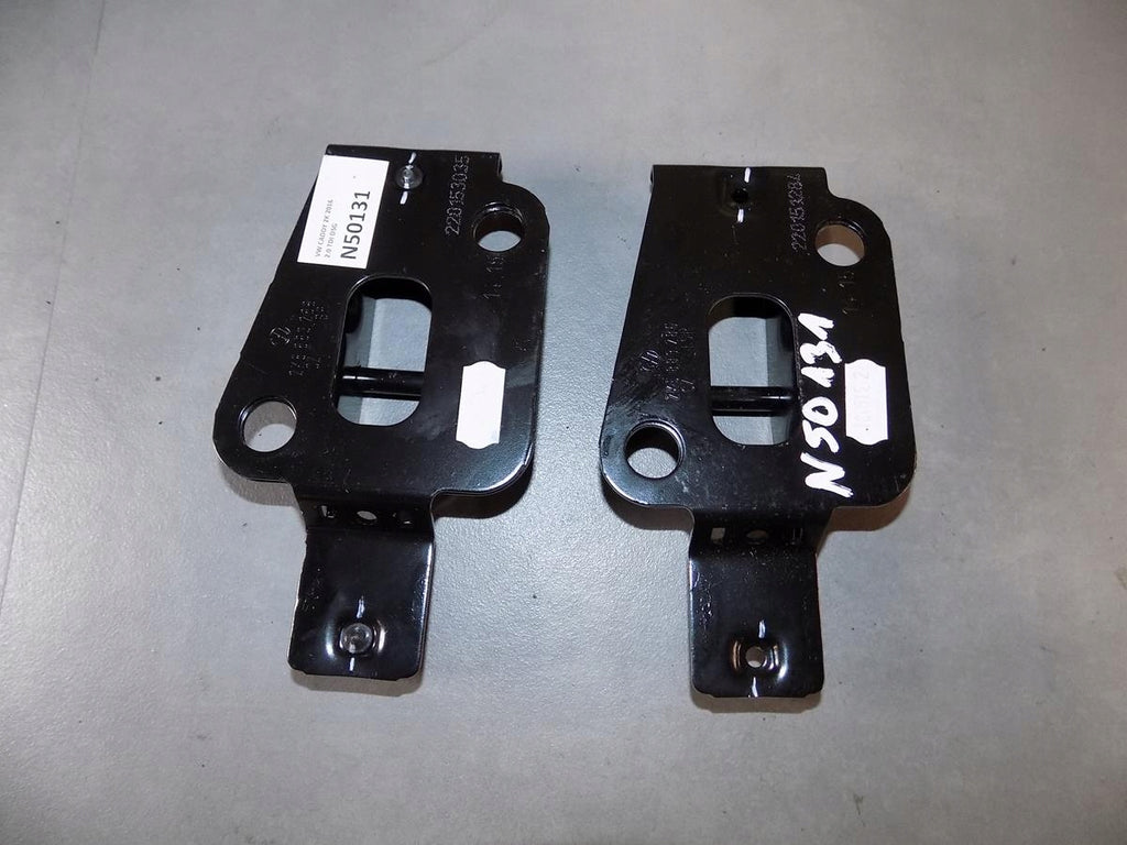 VW CADDY IV 2K SEAT BOLT 2K5883286