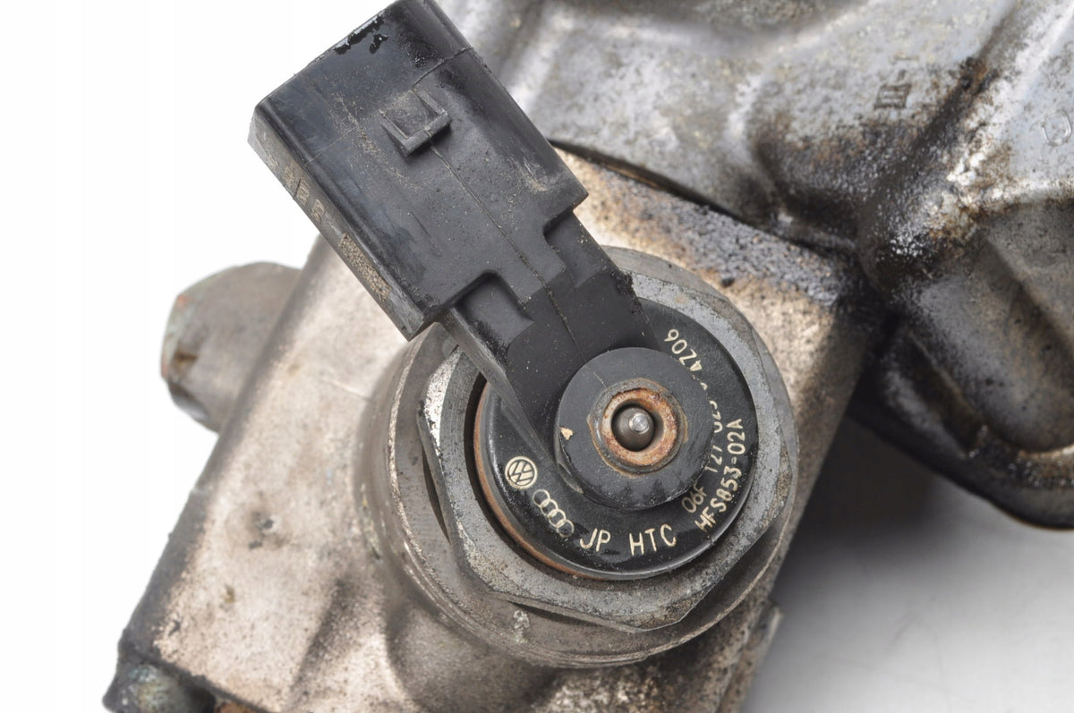 VW GOLF 5 GTI OCTAVIA II PASSAT B6 2.0 FSI INJECTION PUMP 06F9127025D