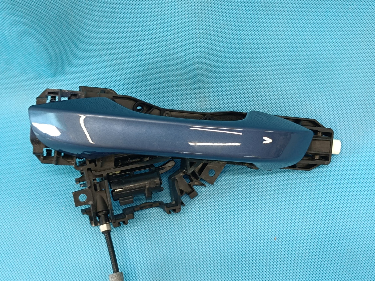 VW GOLF 8 VARIANT 2024R DOOR HANDLE KESSY RIGHT REAR 5H0837206F 5H0837812D