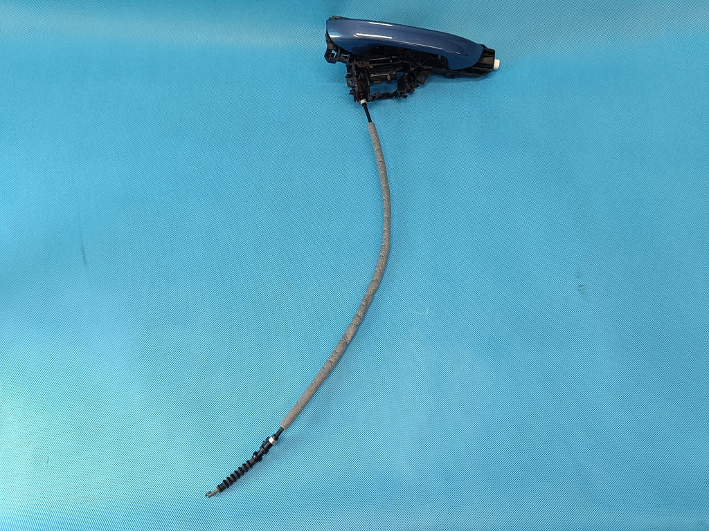 VW GOLF 8 VARIANT 2024R DOOR HANDLE KESSY RIGHT REAR 5H0837206F 5H0837812D