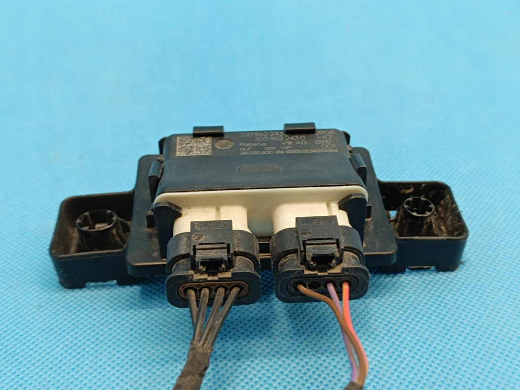 VW GOLF 8 VARIANT LIFT 1.5 2024R TAILGATE CONTROLLER MODULE 2Q0907685H