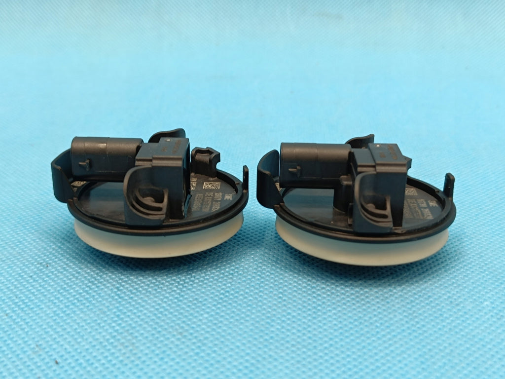VW GOLF 8 VARIANT LIFT 1.5 TSI 110KW 2024 R IMPACT SENSOR 85E959354A