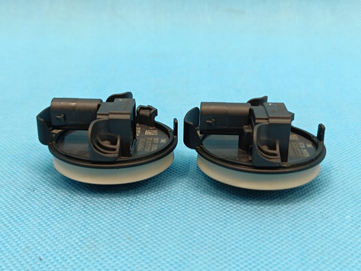 VW GOLF 8 VARIANT LIFT 1.5 TSI 110KW 2024 R IMPACT SENSOR 85E959354A