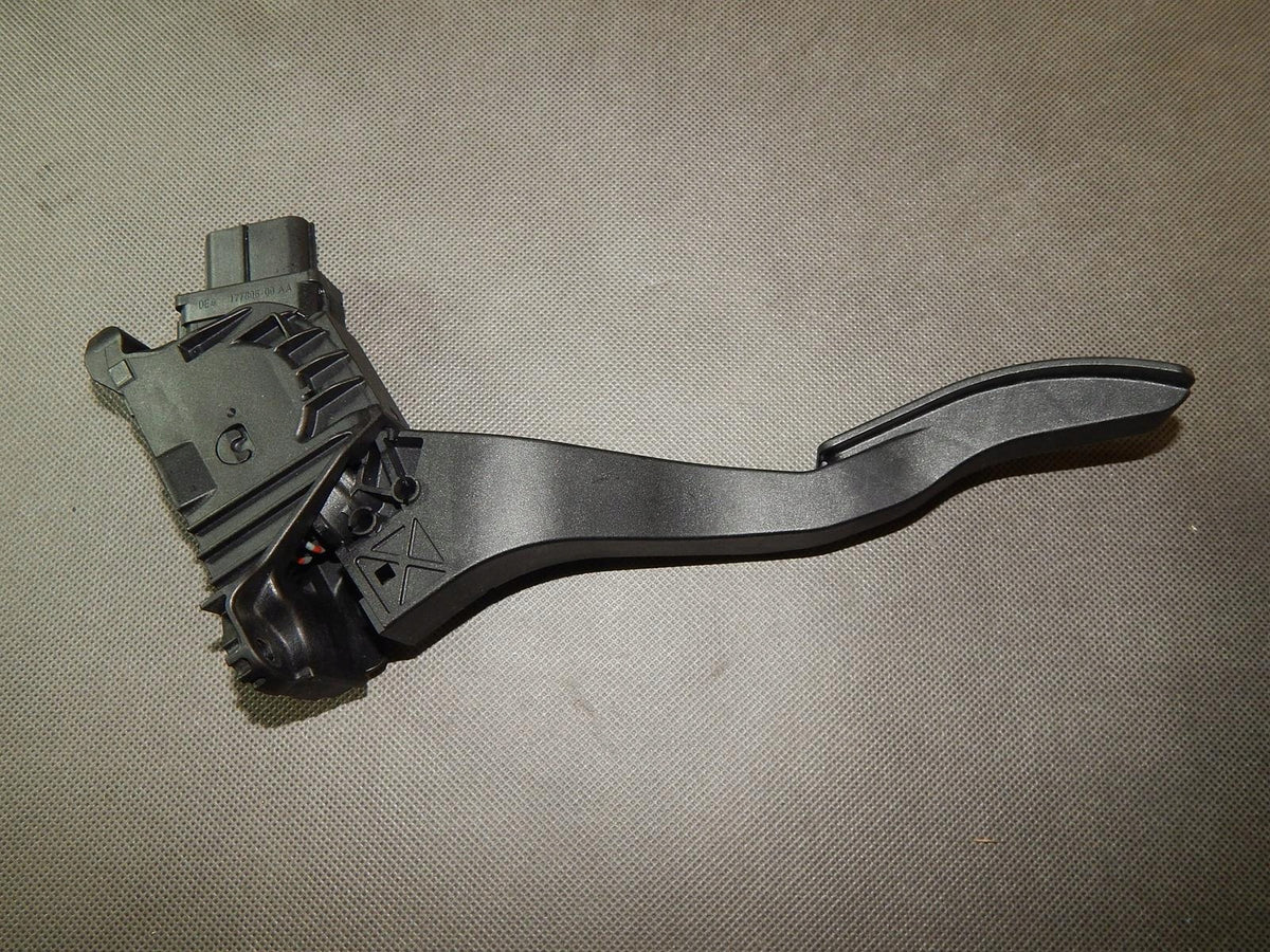 VW GOLF SPORTSVAN GAS POTENTIOMETER 5Q1721503G