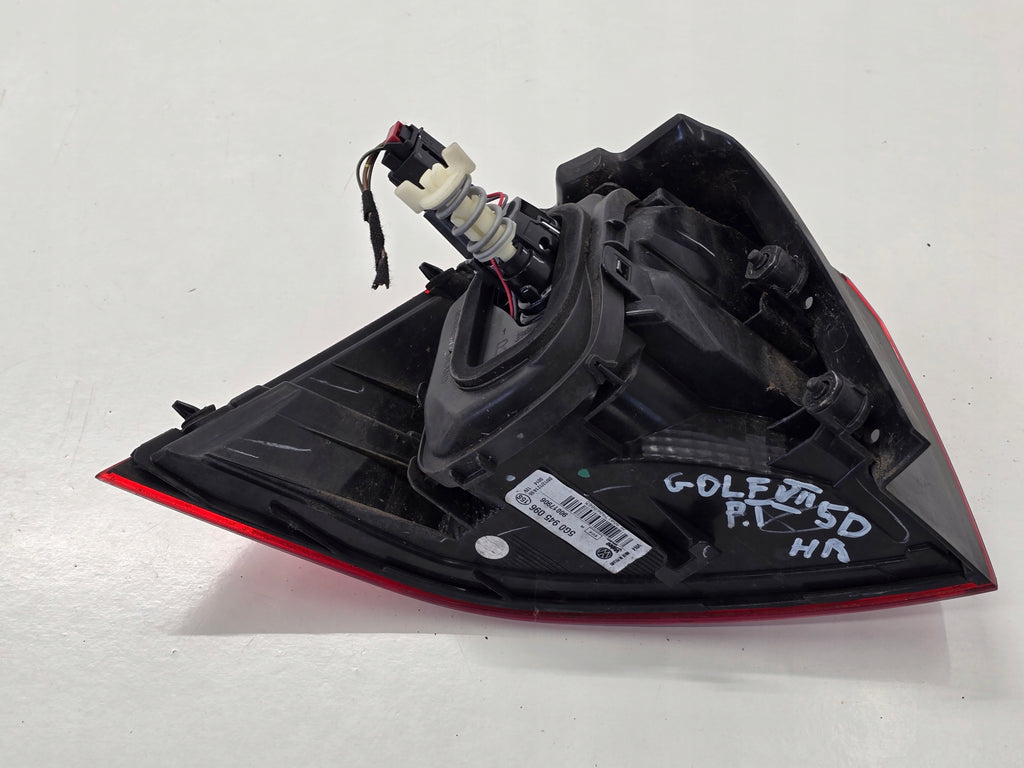 VW GOLF VII 5D HB 14R LAMP RIGHT REAR 5G0945096