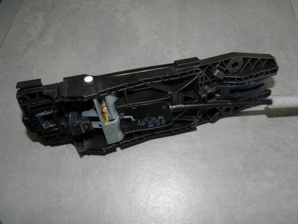 VW GOLF VII 7 HANDLE LEFT REAR LA9W 5G0837205
