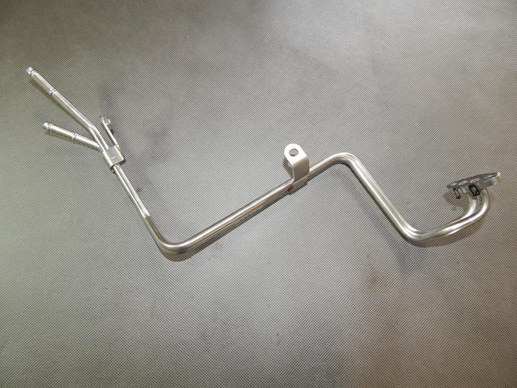 VW GOLF VII TUBE WATER LINE 04E122157M