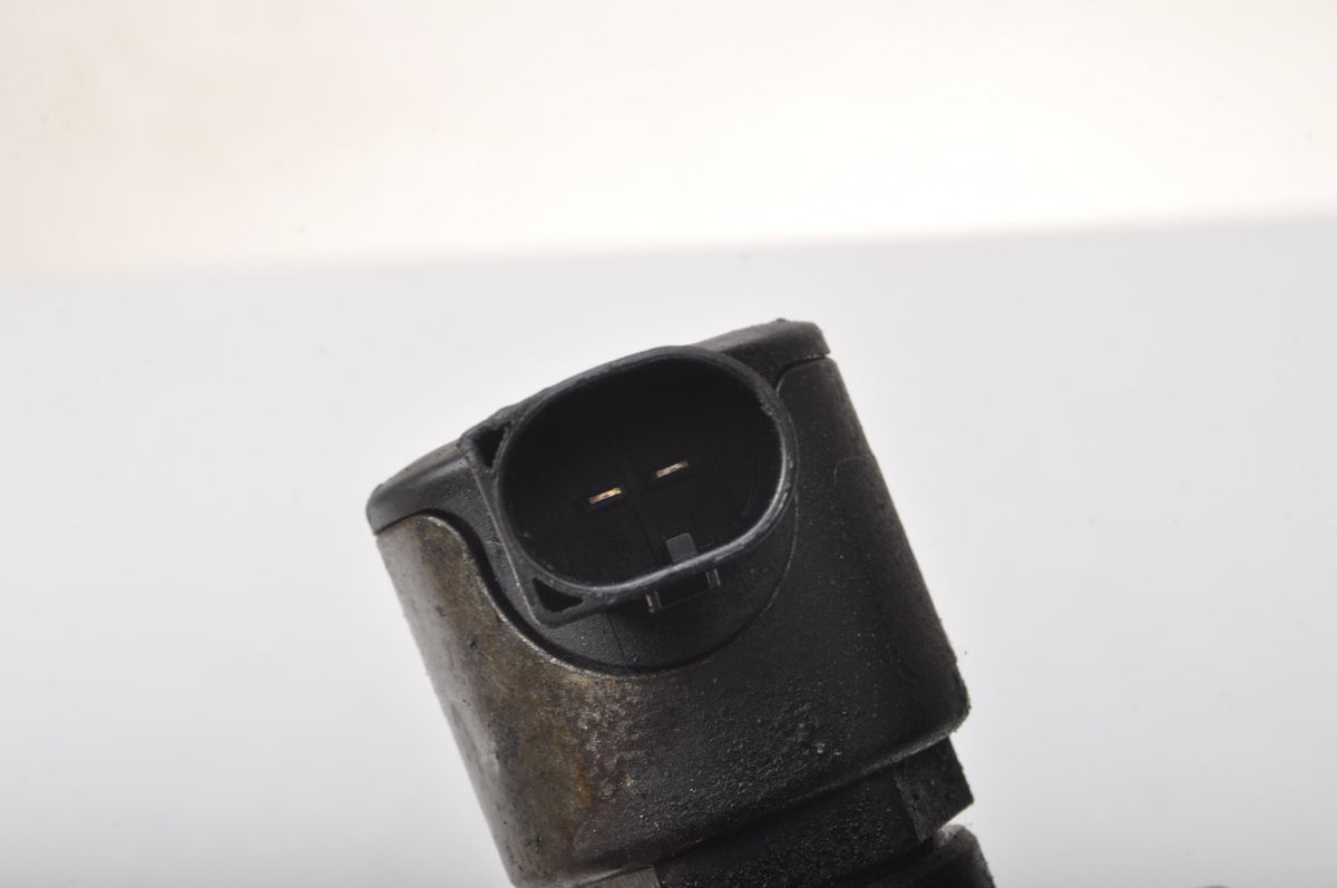 VW GOLF VIII 2.0 TDI INJECTION RAIL 05L130089H