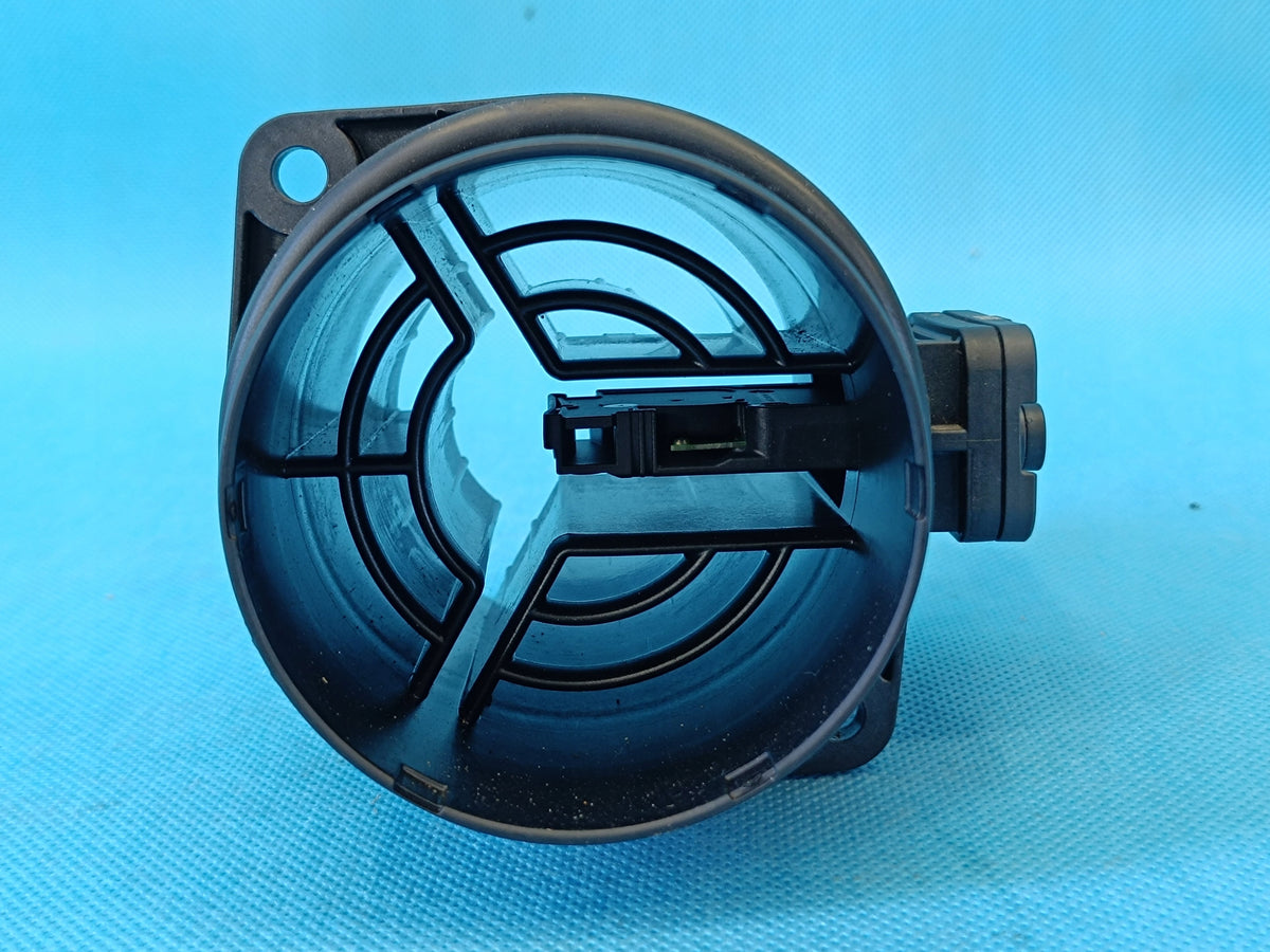 VW GOLF VIII 8 VARIANT 2.0TDI 85KW 2022R FLOWMETER 05L906461B