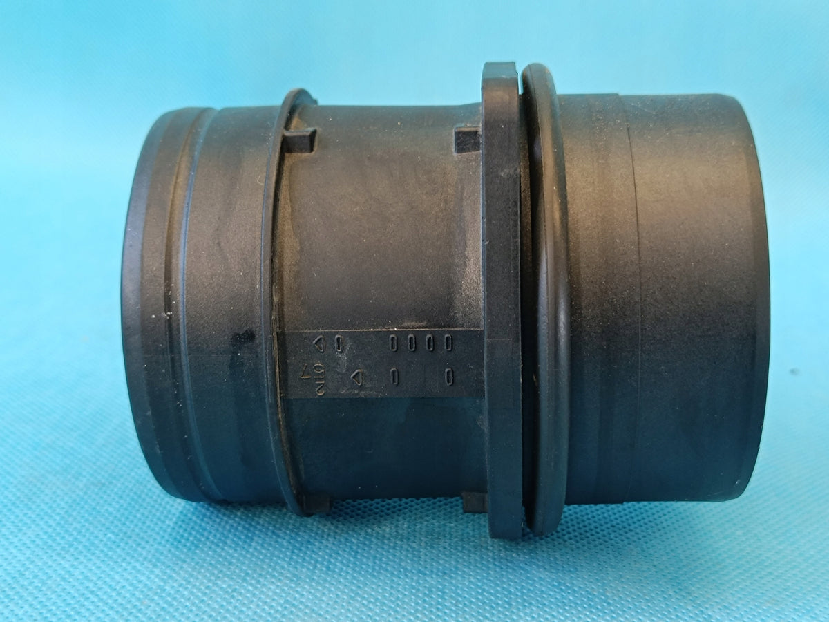 VW GOLF VIII 8 VARIANT 2.0TDI 85KW 2022R FLOWMETER 05L906461B