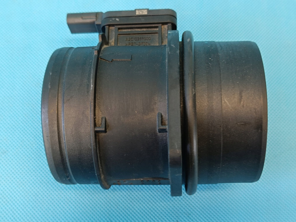 VW GOLF VIII 8 VARIANT 2.0TDI 85KW 2022R FLOWMETER 05L906461B