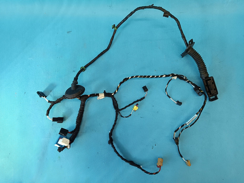 VW GOLF VIII VARIANT 1.5 e-TSI 2021 R DOOR HARNESS RIGHT FRONT 5H4971162BK