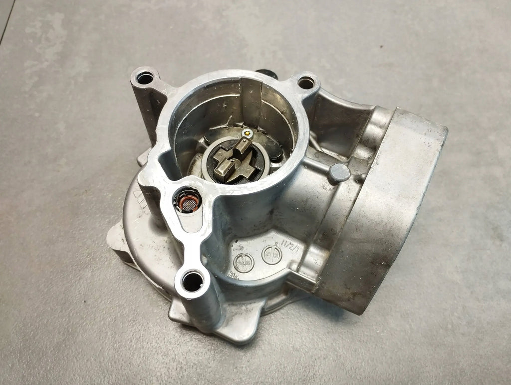VW Golf VII 7 PUMP VACUM 06L145100F