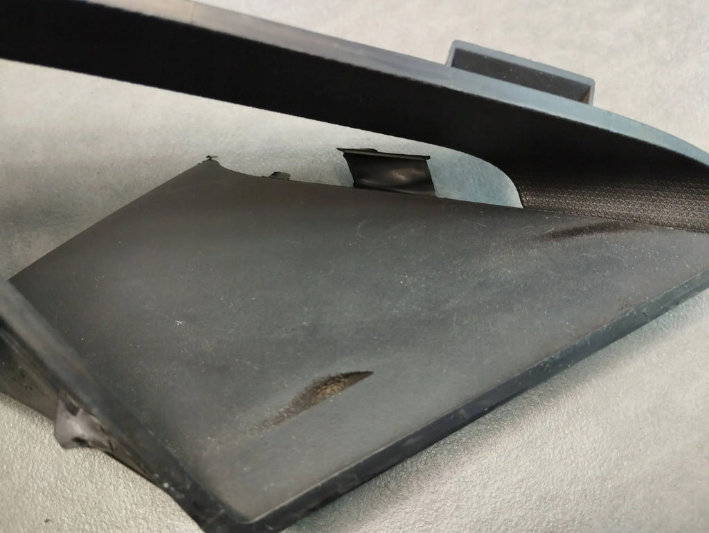 VW Golf VII POST COVER RIGHT 5G0868144B