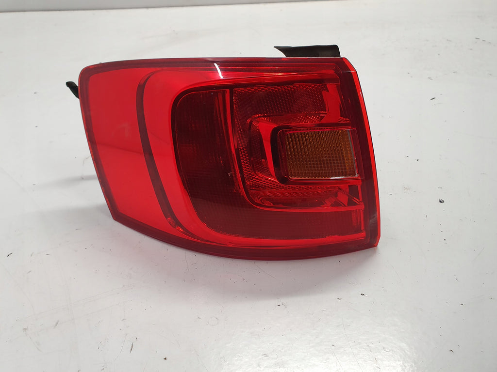 VW JETTA 5C LAMP LEFT REAR