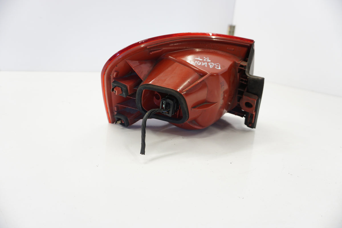 VW PASSAT B6 STATION WAGON LAMP RIGHT REAR 3C9945096N