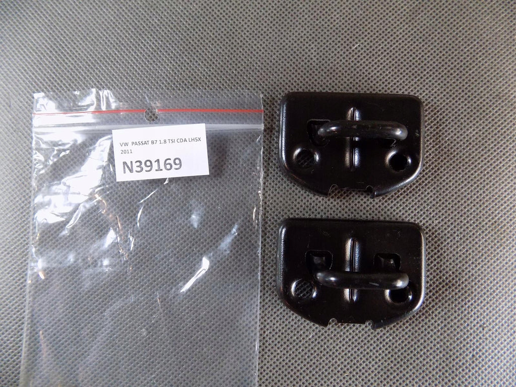 VW PASSAT B7 LOCK BOLT 3C5864203