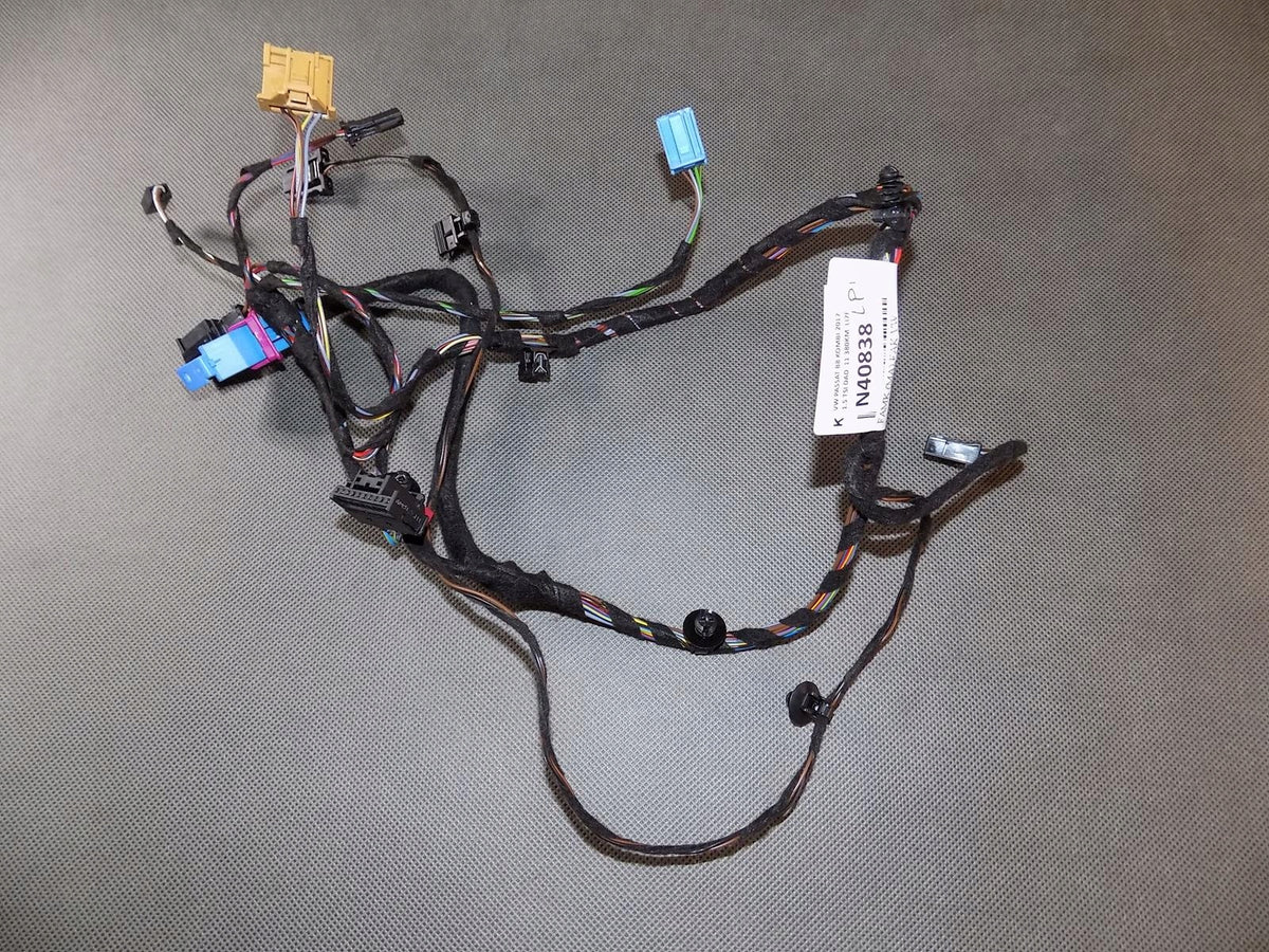VW PASSAT B8 BEAM LEFT FRONT 3G1971557B